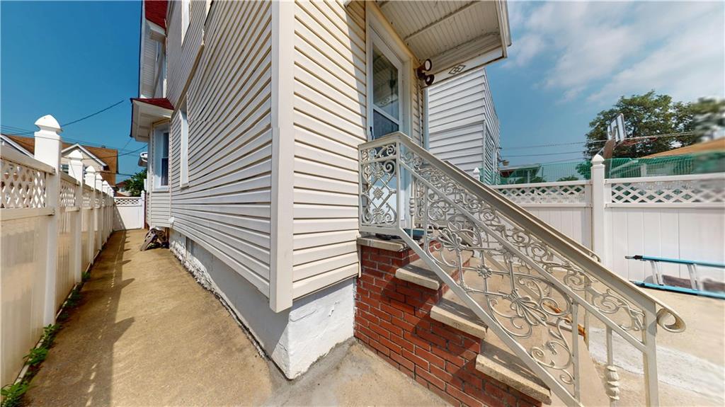 1563 East 46th Street, Brooklyn, New York, 11235 image 18