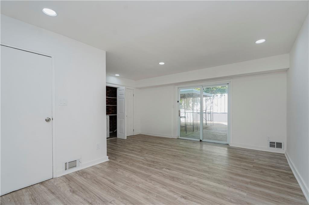 211 Dover Green, Staten  Island, New York, 10312 image 20