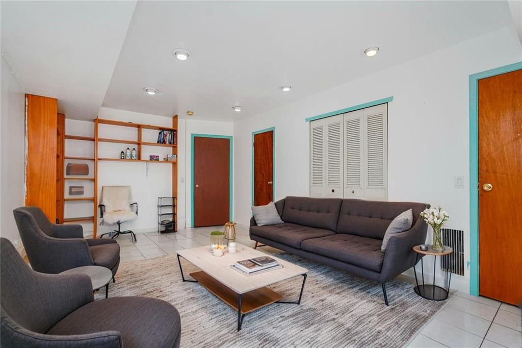 21 Carol Place, Staten  Island, New York, 10314 image 12