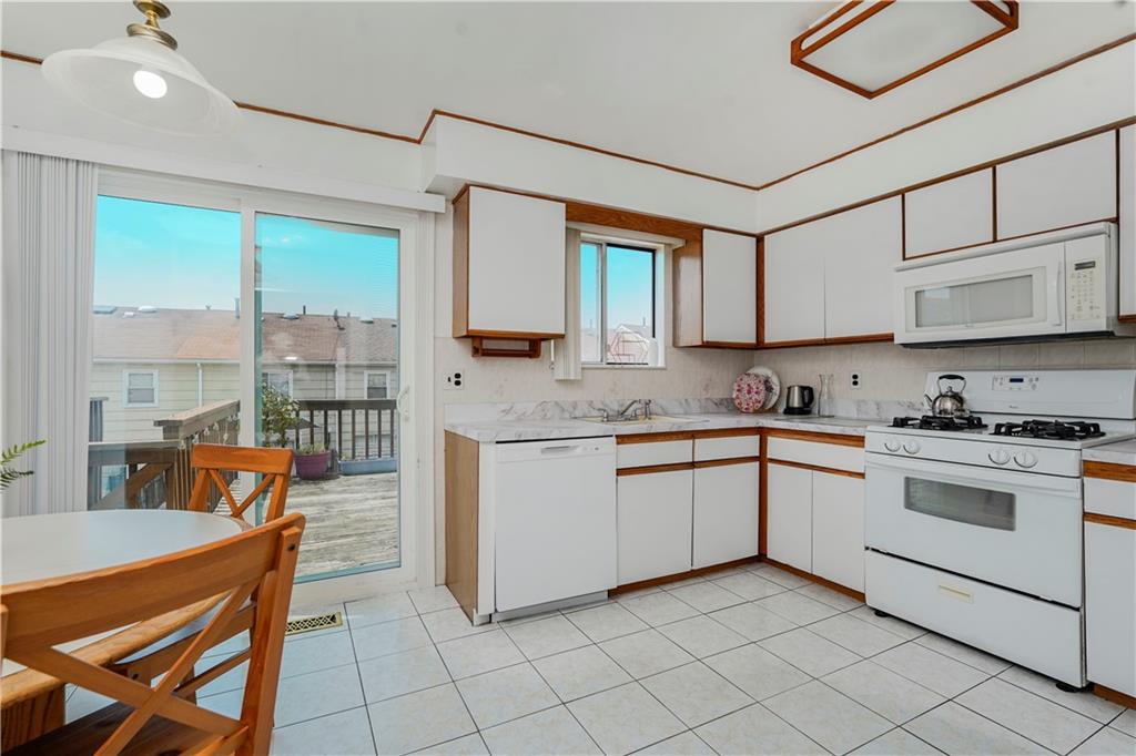 21 Carol Place, Staten  Island, New York, 10314 image 16