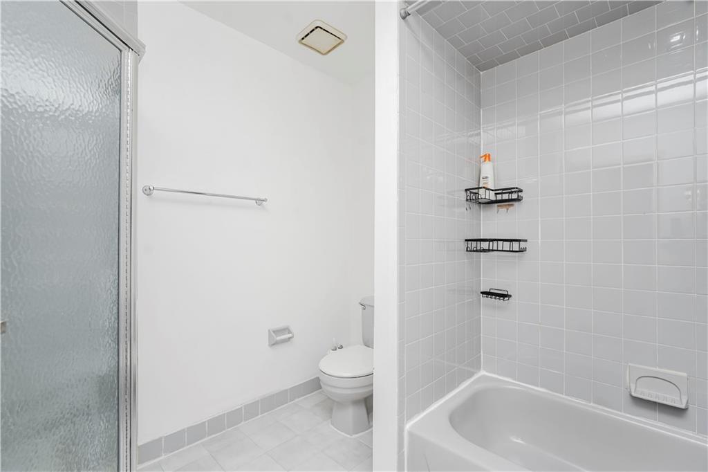 21 Carol Place, Staten  Island, New York, 10314 image 20