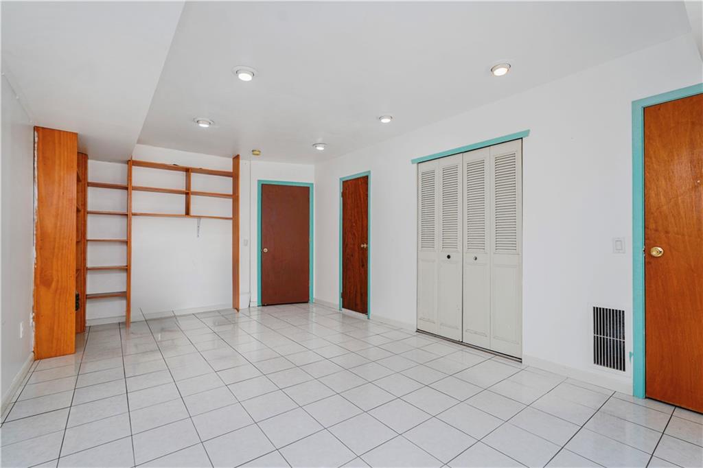 21 Carol Place, Staten  Island, New York, 10314 image 33