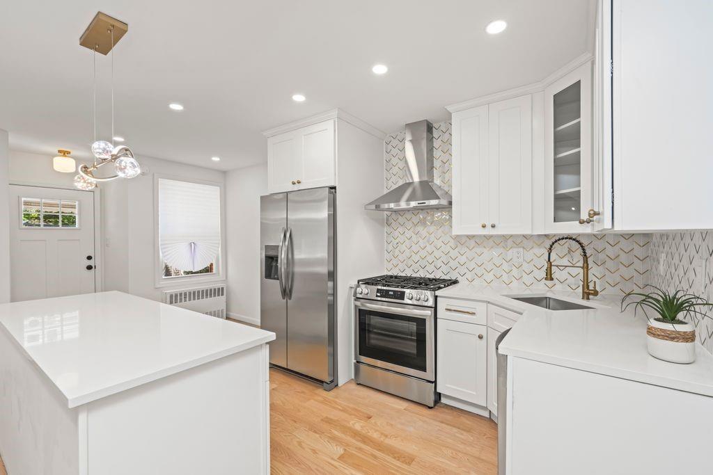 1110 East 101st Street Image 4