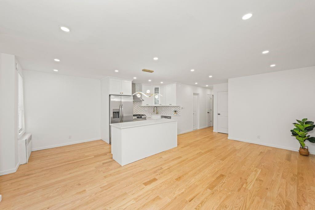 1110 East 101st Street Image 5