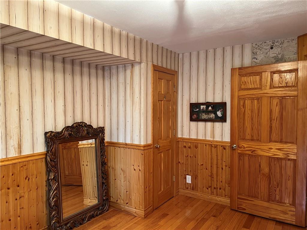 82 Seagate Court, Staten Island, New York, 10305