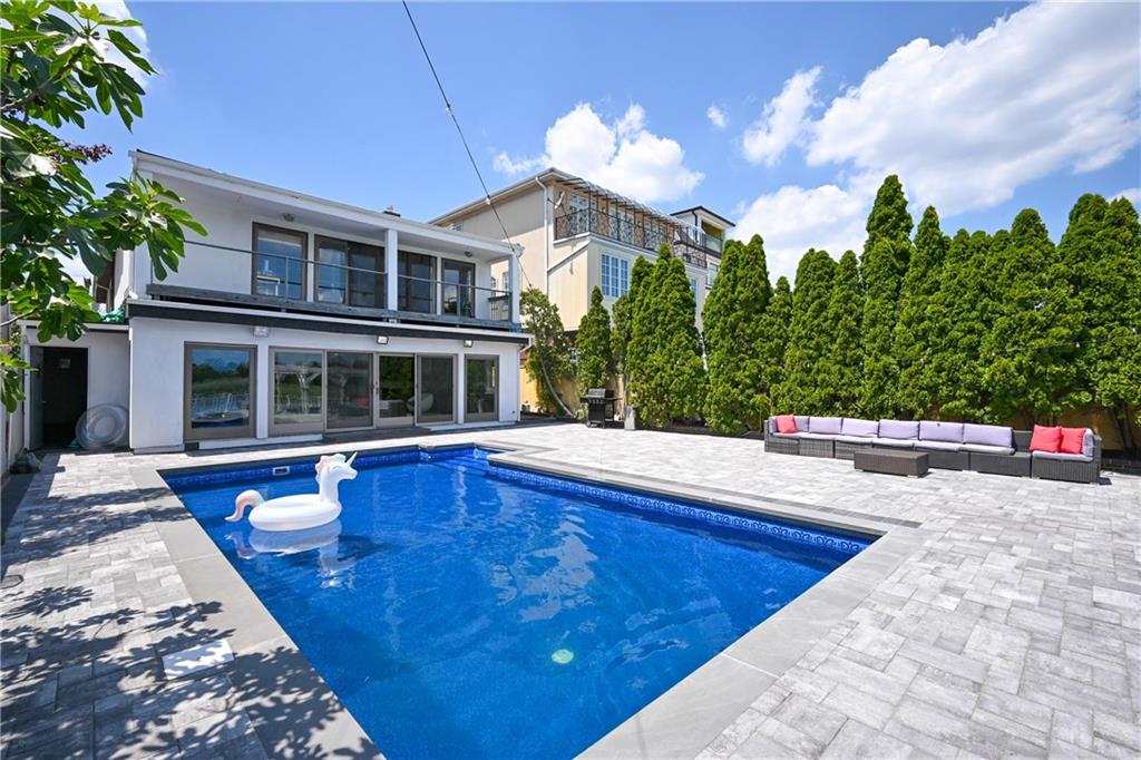 163 Whitman Drive, Brooklyn, New York, 11234 image 22