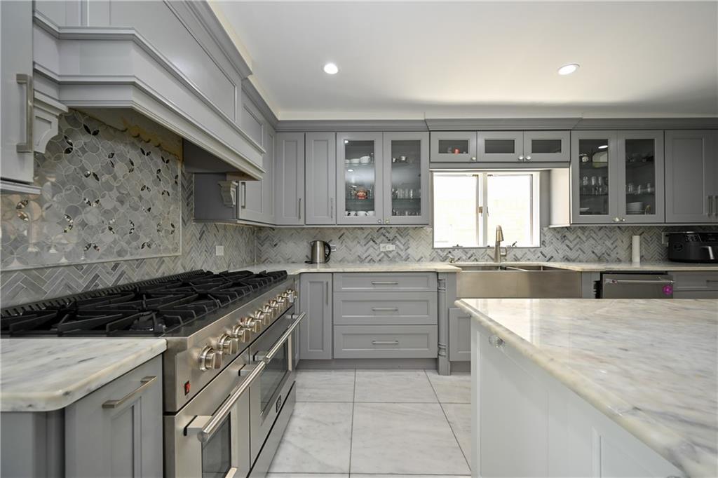 163 Whitman Drive, Brooklyn, New York, 11234 image 8