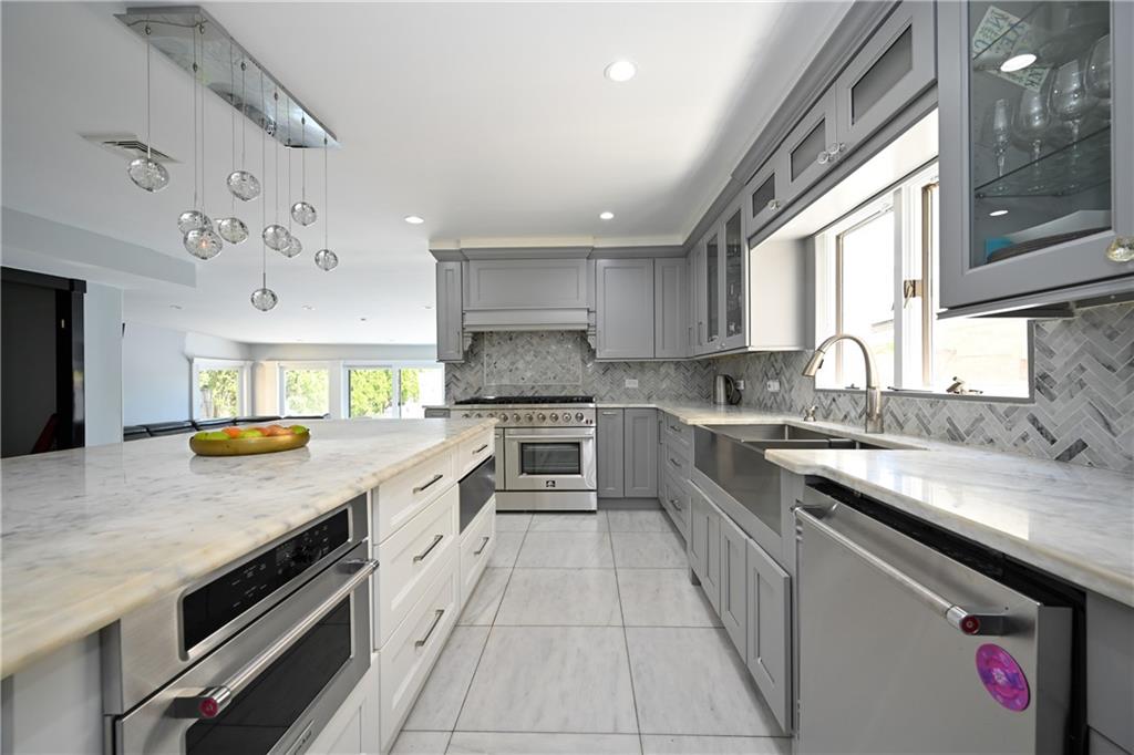 163 Whitman Drive, Brooklyn, New York, 11234 image 9