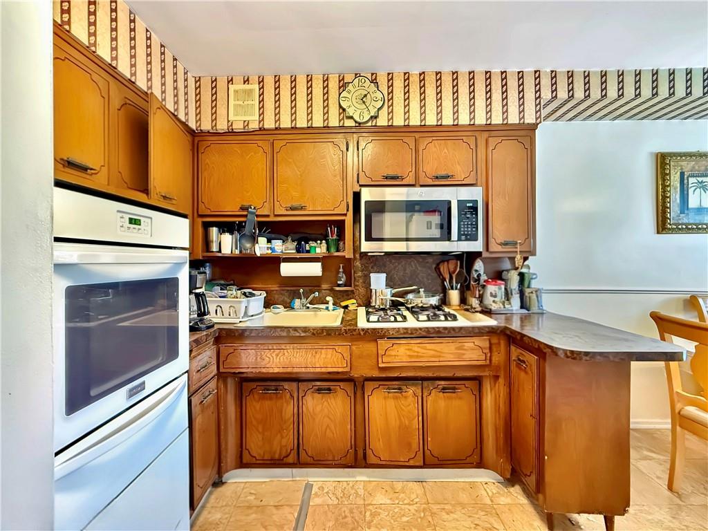 180 Bay 43rd Street, Brooklyn, New York, 11214 image 13