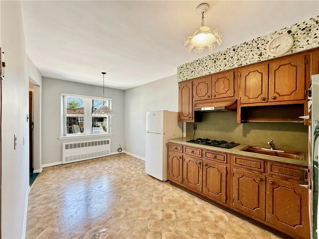 180 Bay 43rd Street Image 4