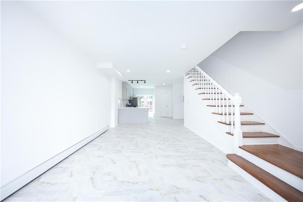 2225 East 27th Street Image 2