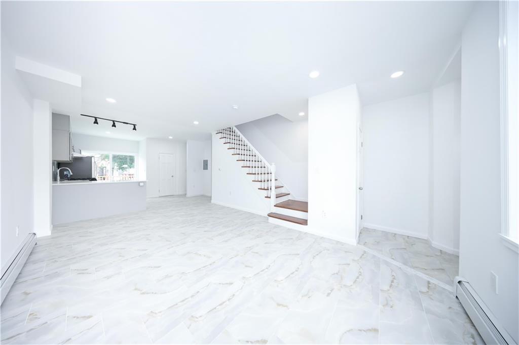 2225 East 27th Street Image 3