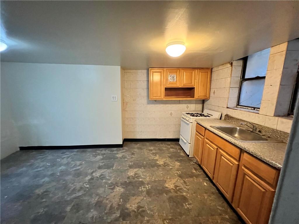 622 Ocean View Avenue, Brooklyn, New York, 11235 image 9