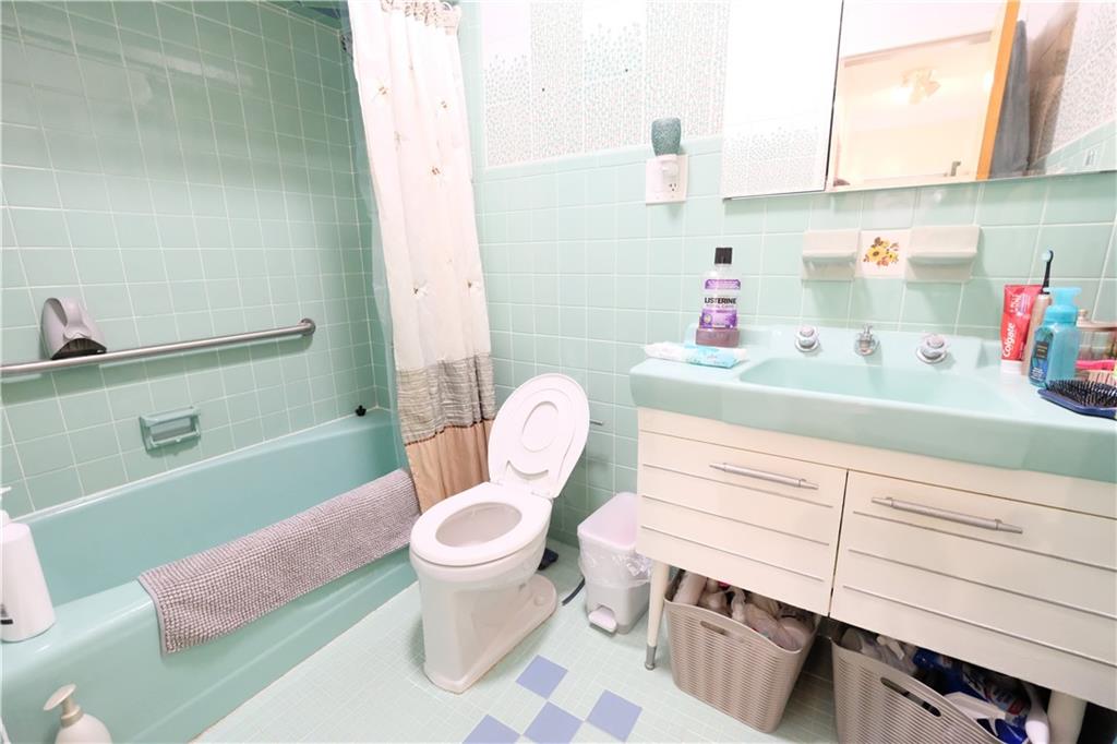 46 Bay 37th Street, Brooklyn, New York, 11214 image 13