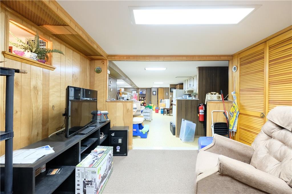 46 Bay 37th Street, Brooklyn, New York, 11214 image 40