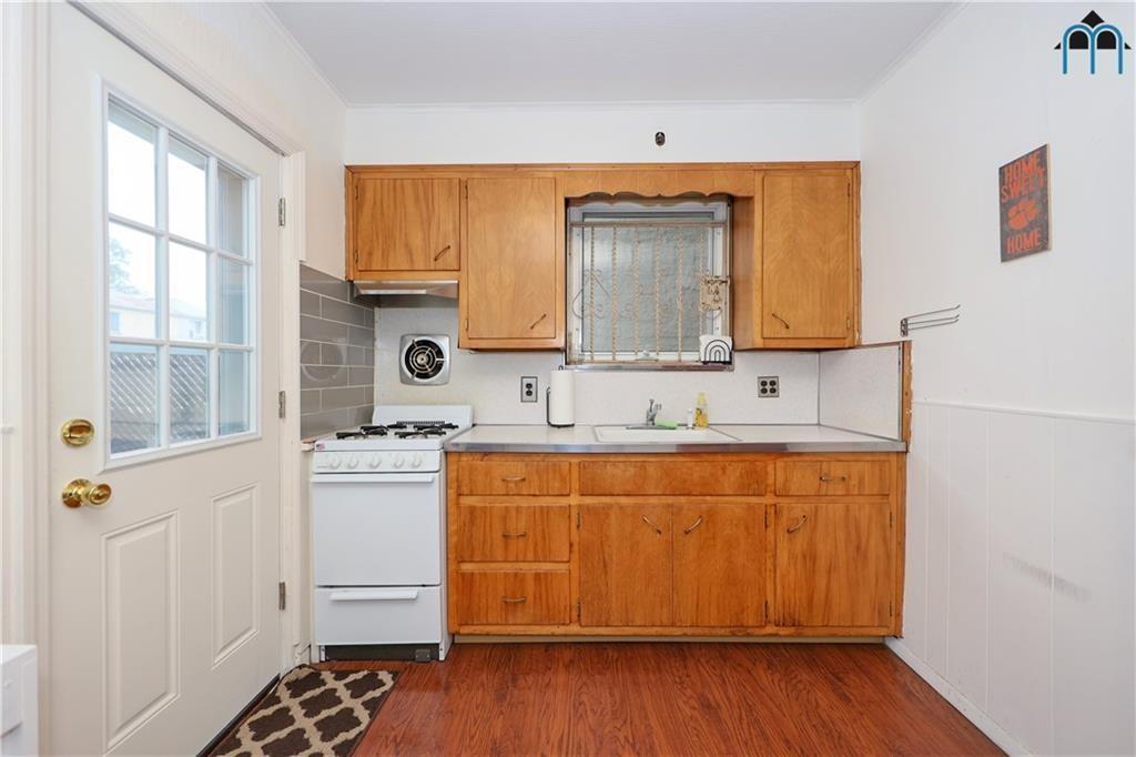 2040 West 7th Street, Brooklyn, New York, 11223 image 8
