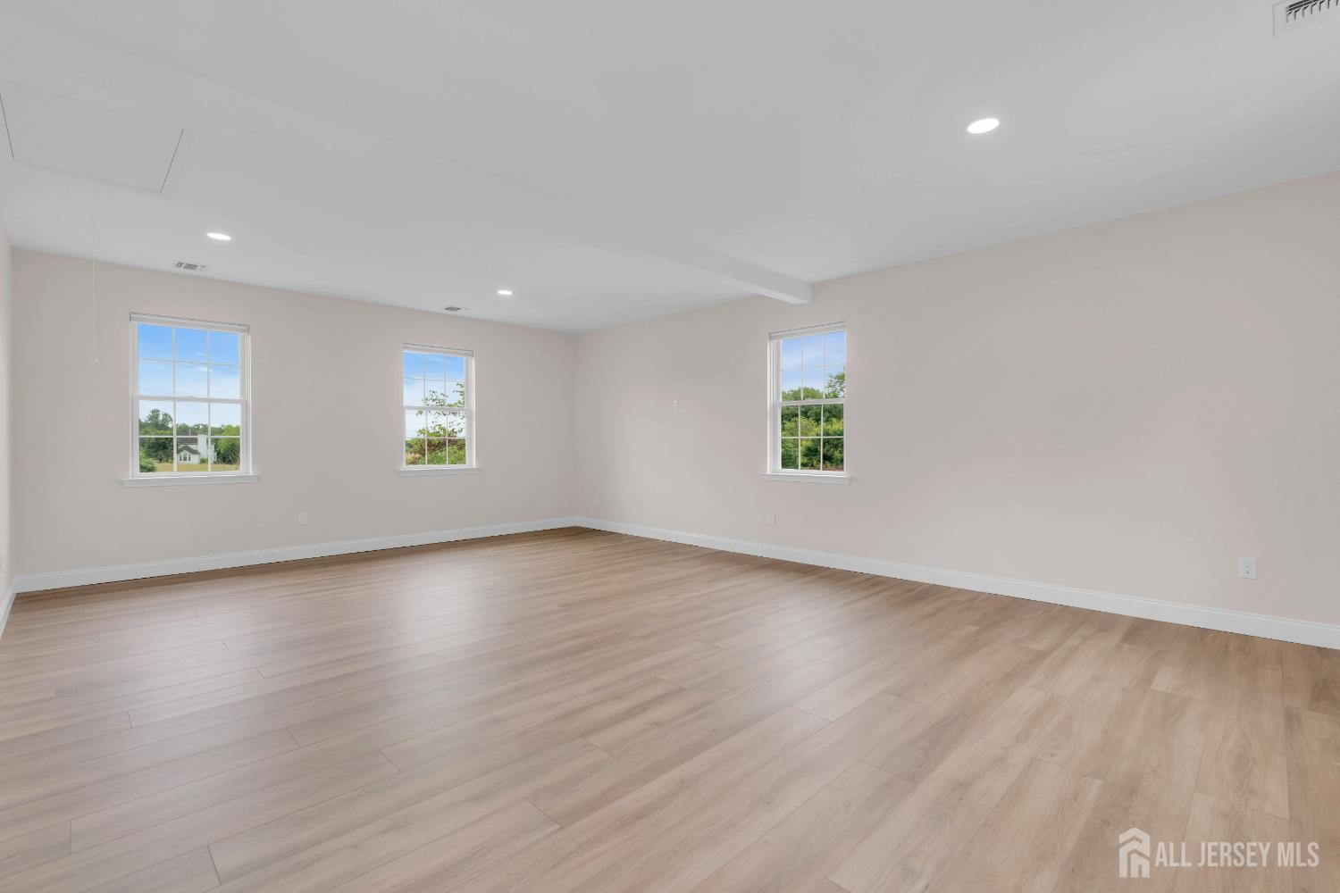 3 Malibu Court, Jackson, NJ, 08527 image 68