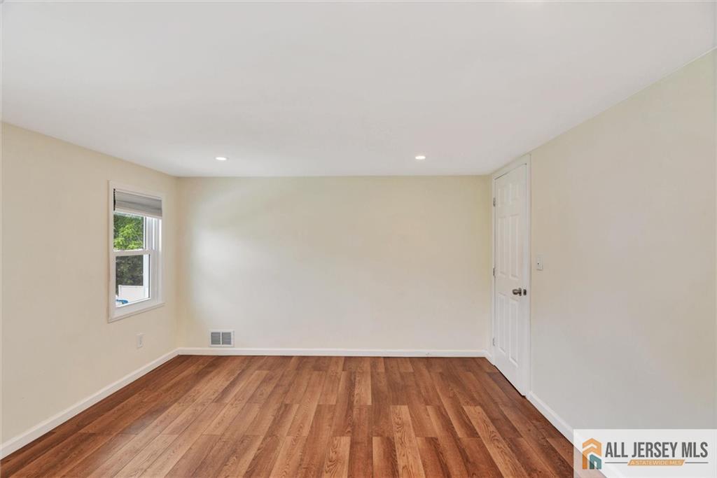 27 Laurel Street, South Amboy, NJ, 08879 image 31