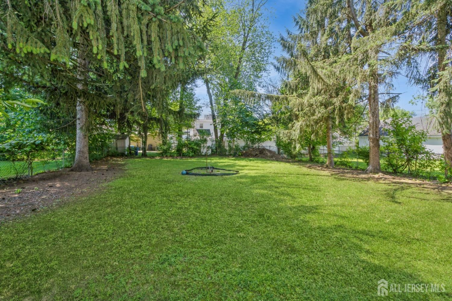 571 Greenbrook Road Image 4