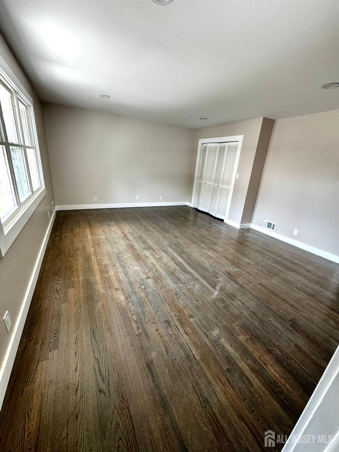 328 franklach Avenue, North Brunswick, NJ, 08902 image 21