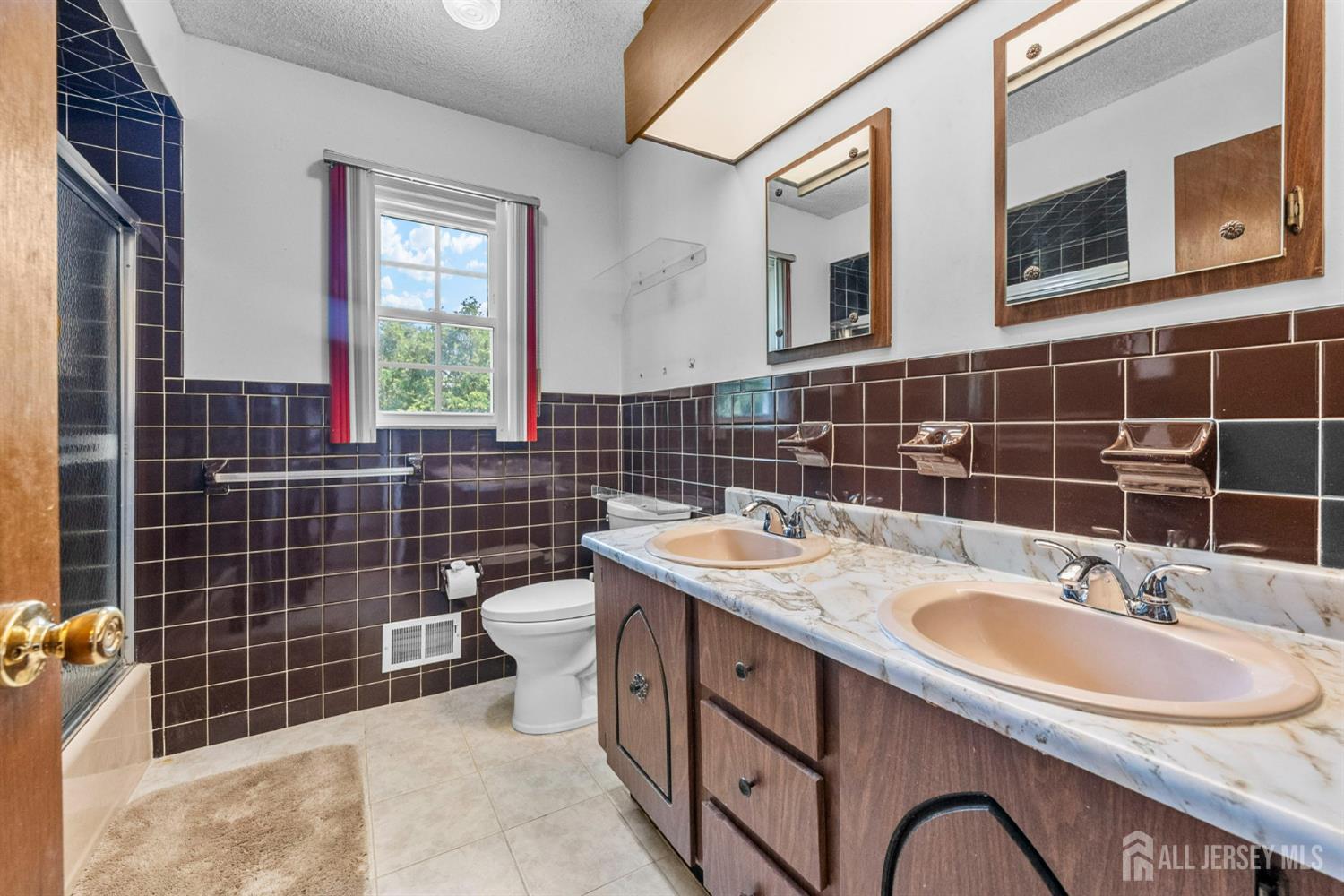 85 Hidden Lake Drive, North Brunswick, NJ, 08902 image 42