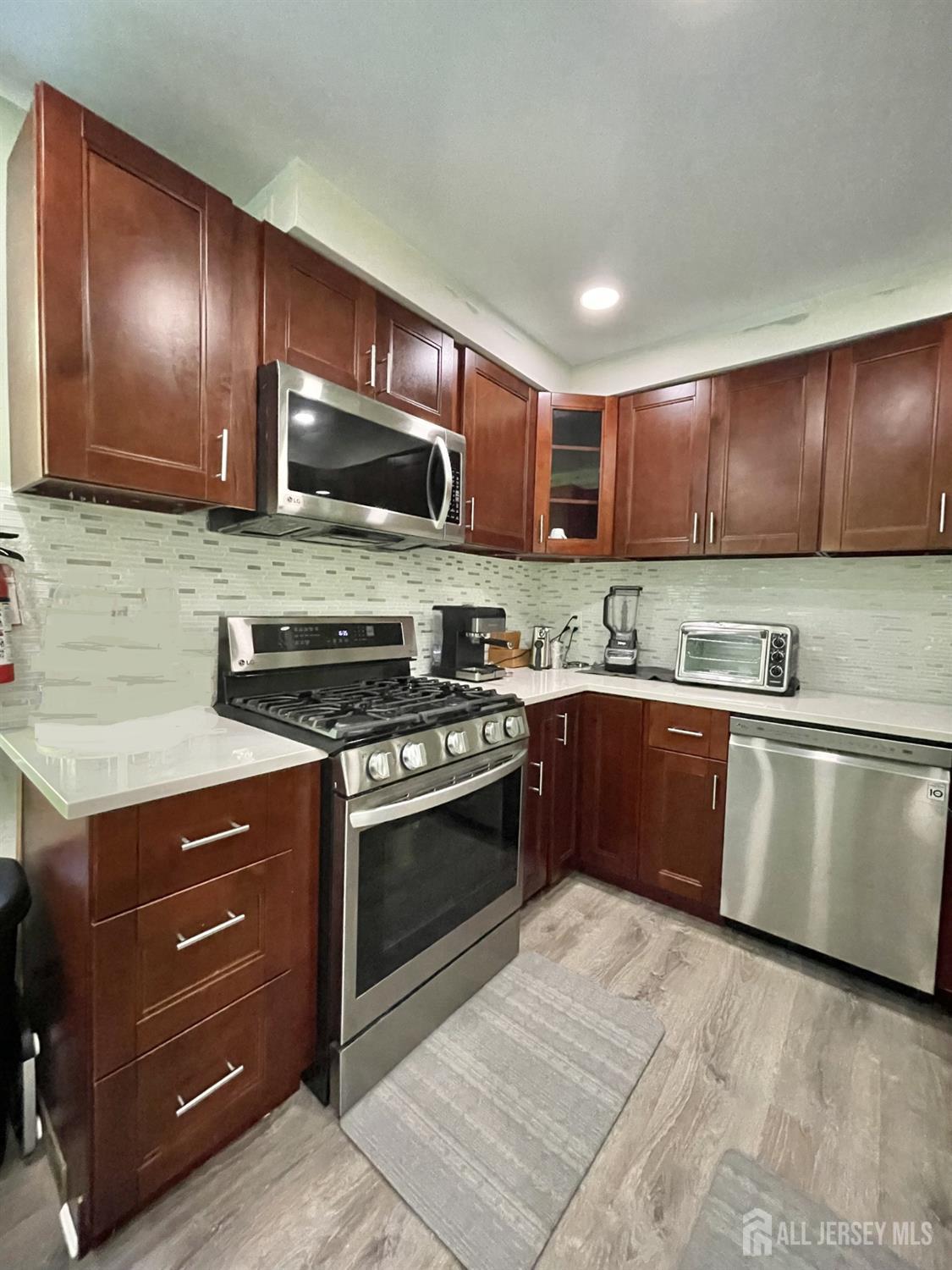 23 Hanover Square 23D, Middlesex, NJ, 08846 image 6