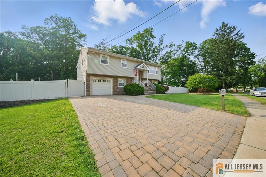 102 Murdock Street Image 3