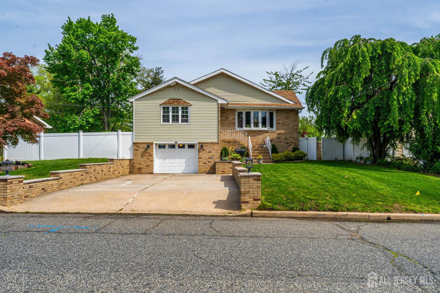 201 Summit Avenue, Fords, NJ, 08863