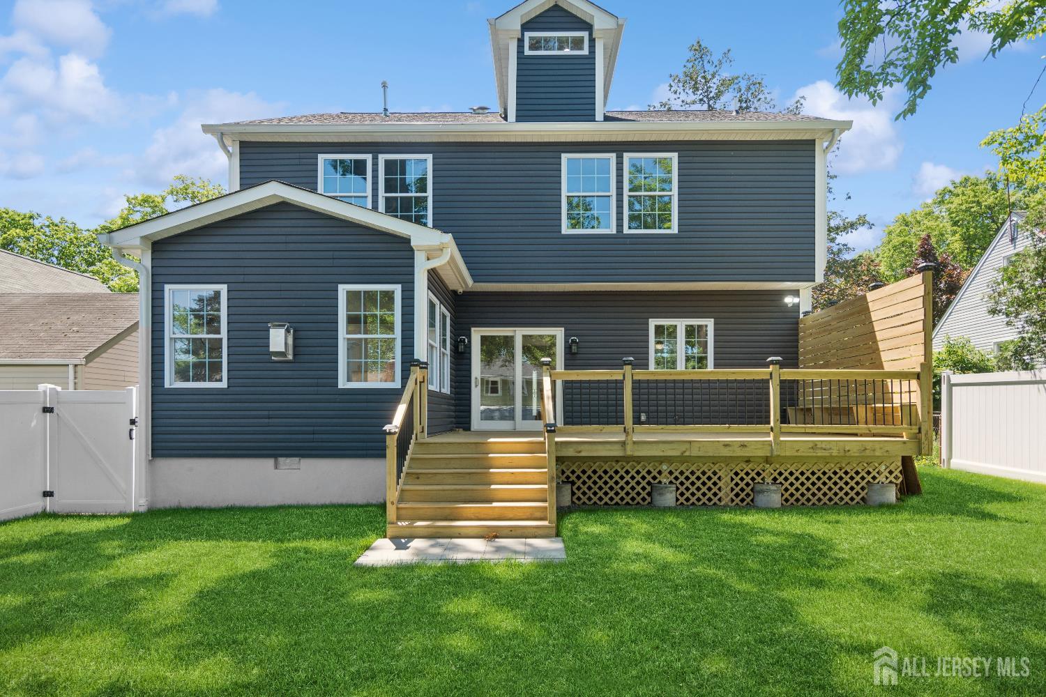 831 W Inman Avenue Image 2
