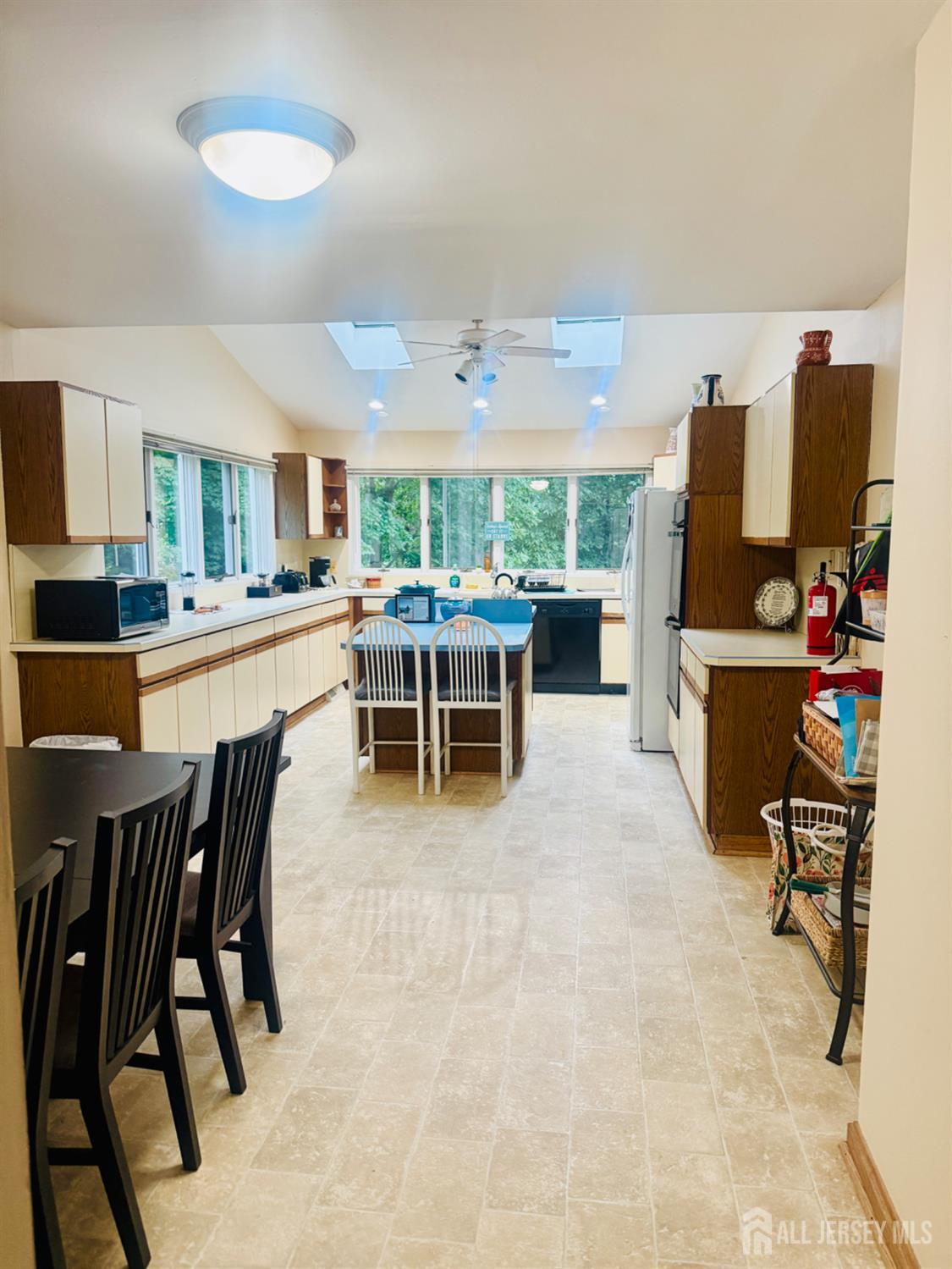 535 Fairview Avenue, Colonia, NJ, 07067 image 10