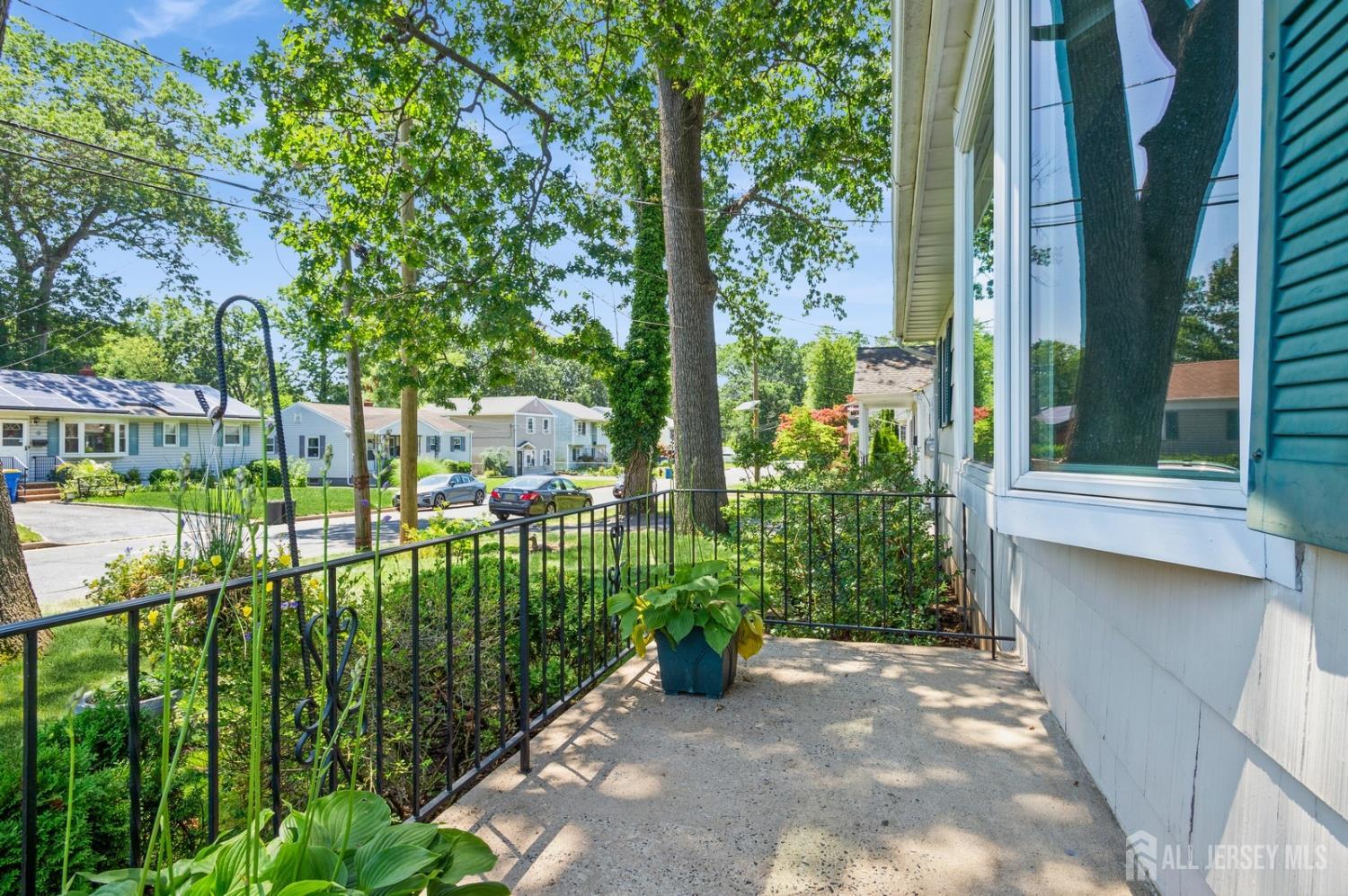 206 Charlotte Avenue Image 2