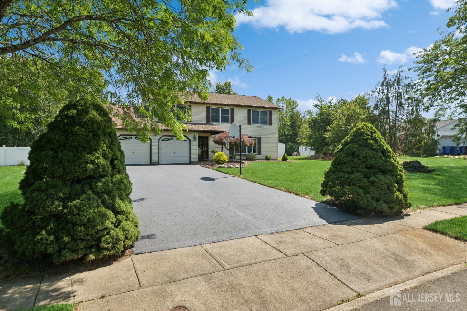 4 Monterey Lane Image 2