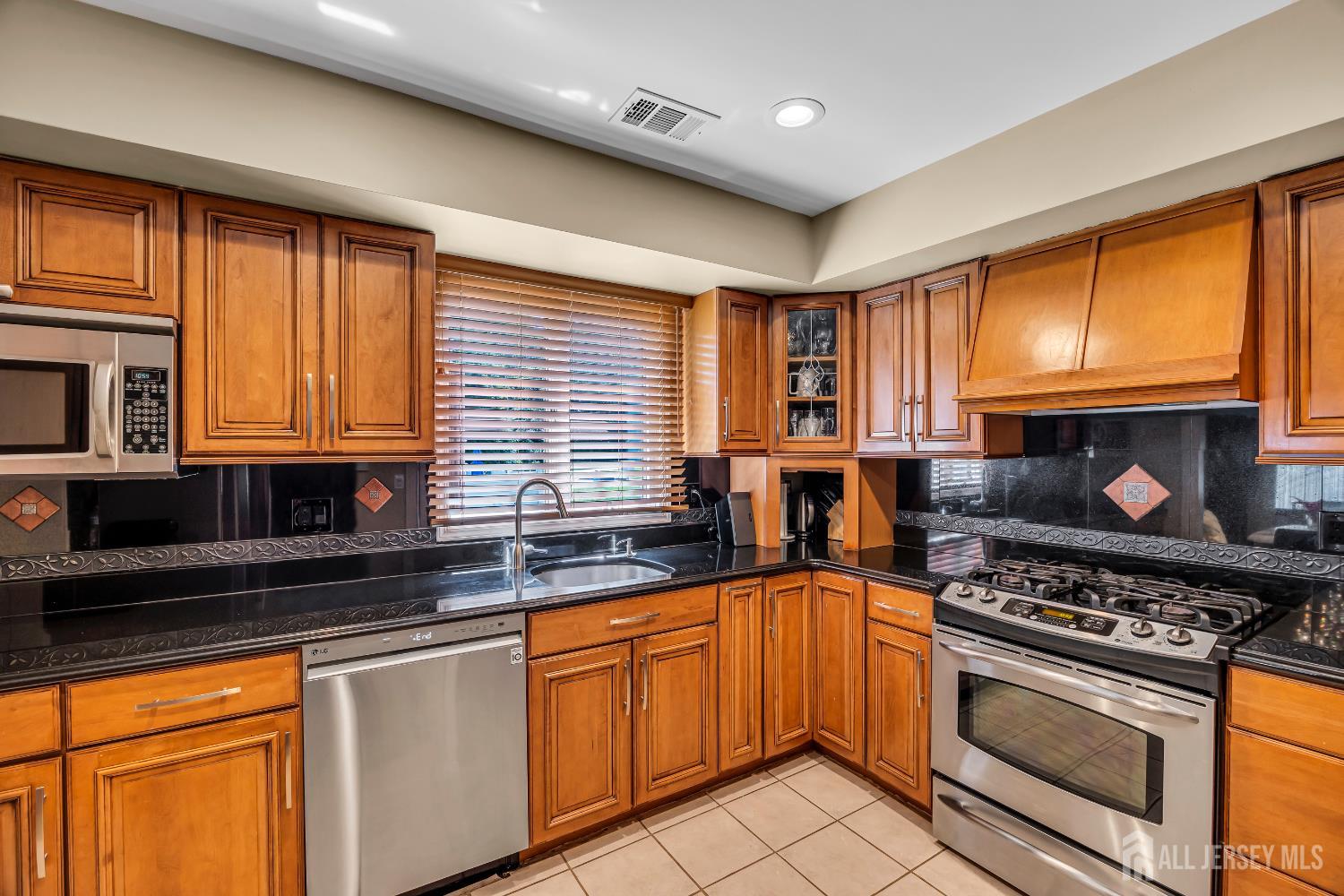 152 Redpine Loop, Old Bridge, NJ, 08857 image 9