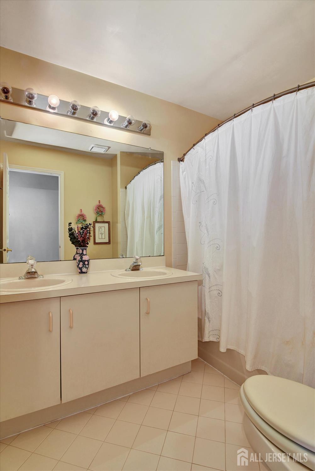 6 Thrush Court, Old Bridge, NJ, 08857 image 32