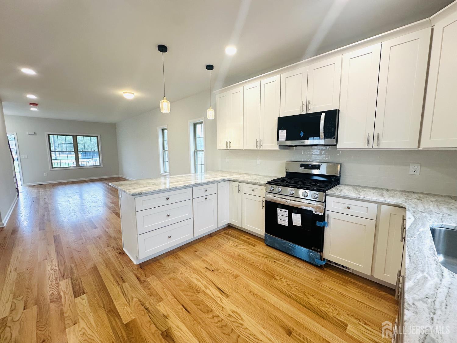 57 Wooley Street, Aberdeen, NJ, 07747 image 8