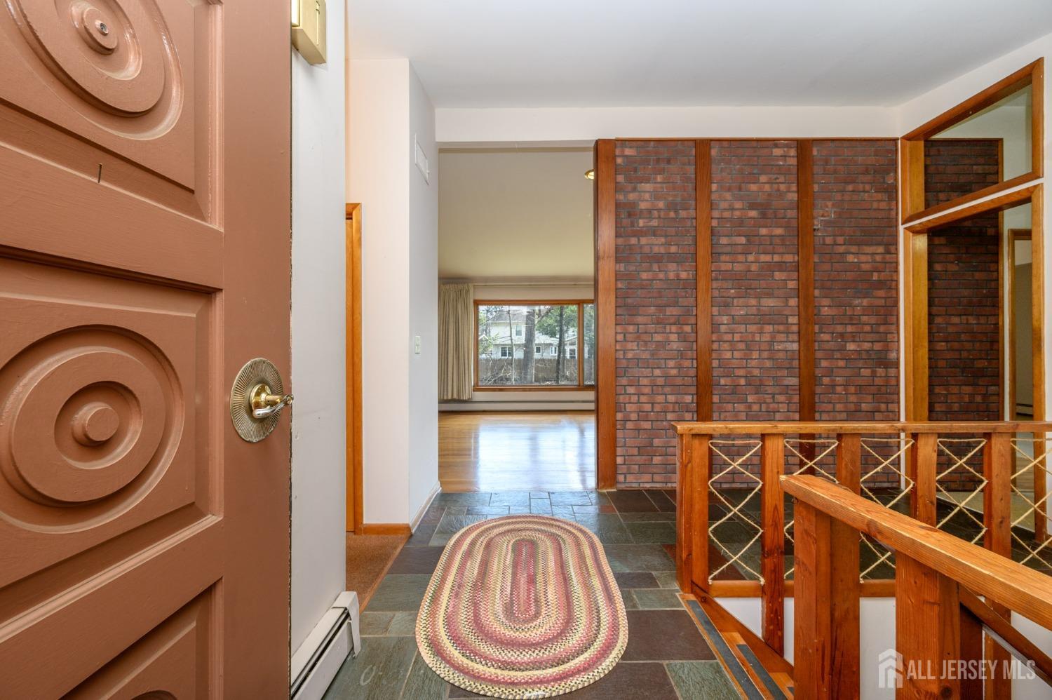 38 Heather Lane, Colonia, NJ, 07067