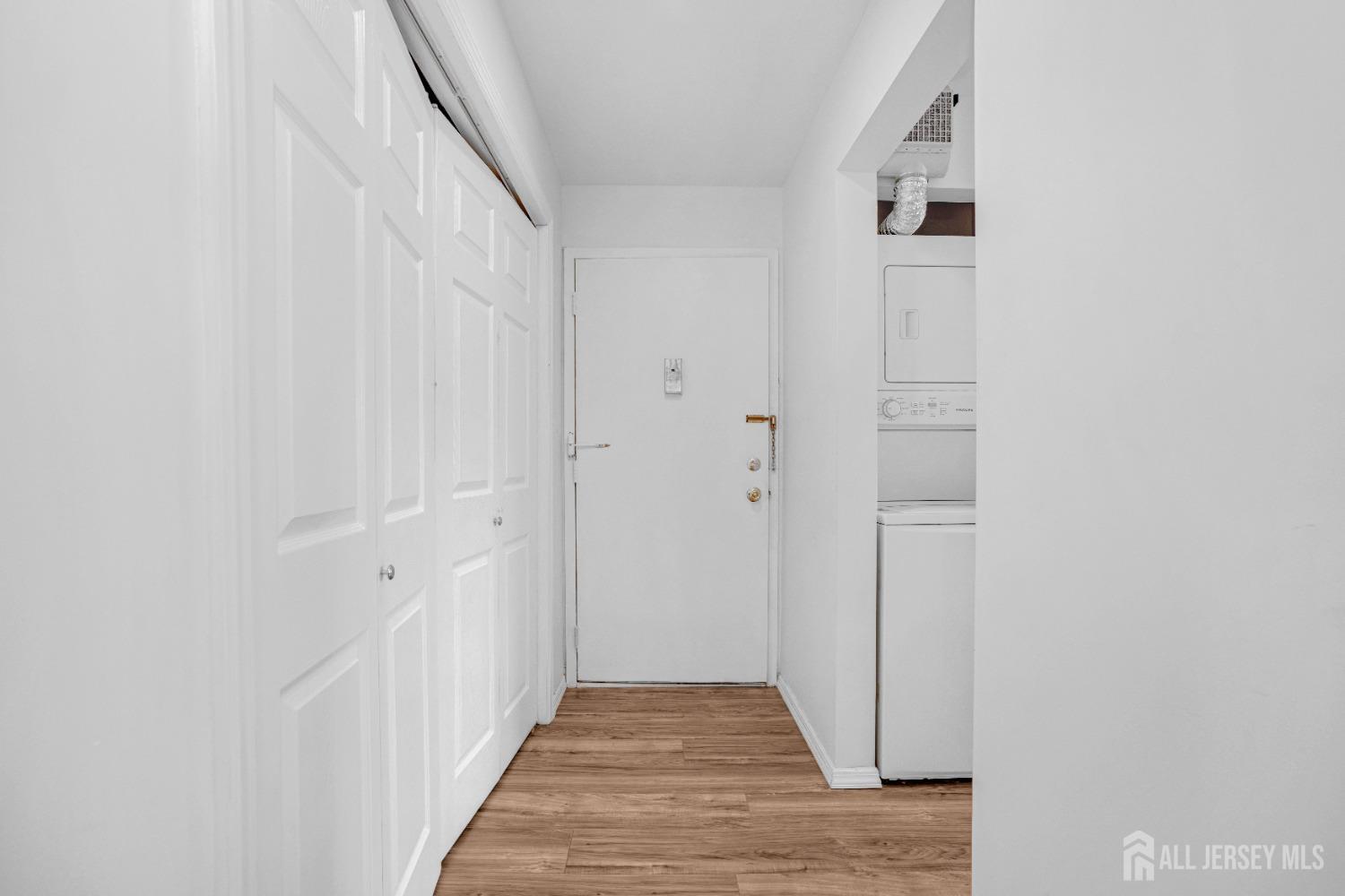 529 Sharon Garden Court, Woodbridge Proper, NJ, 07095