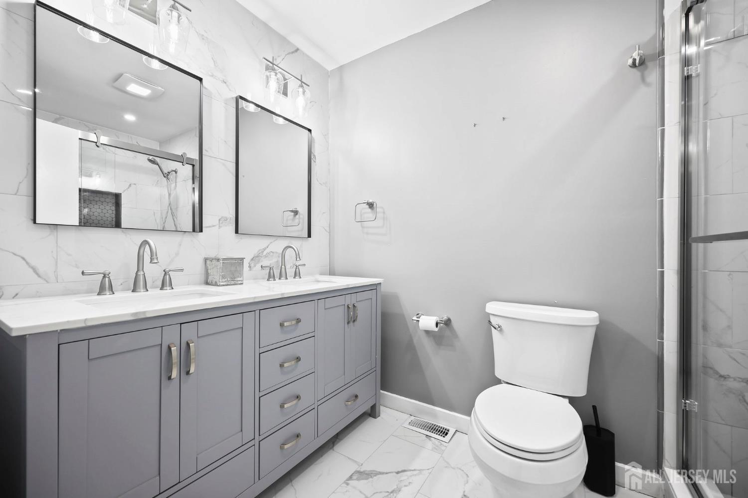 70 Lexington Circle, Old Bridge, NJ, 07747 image 31