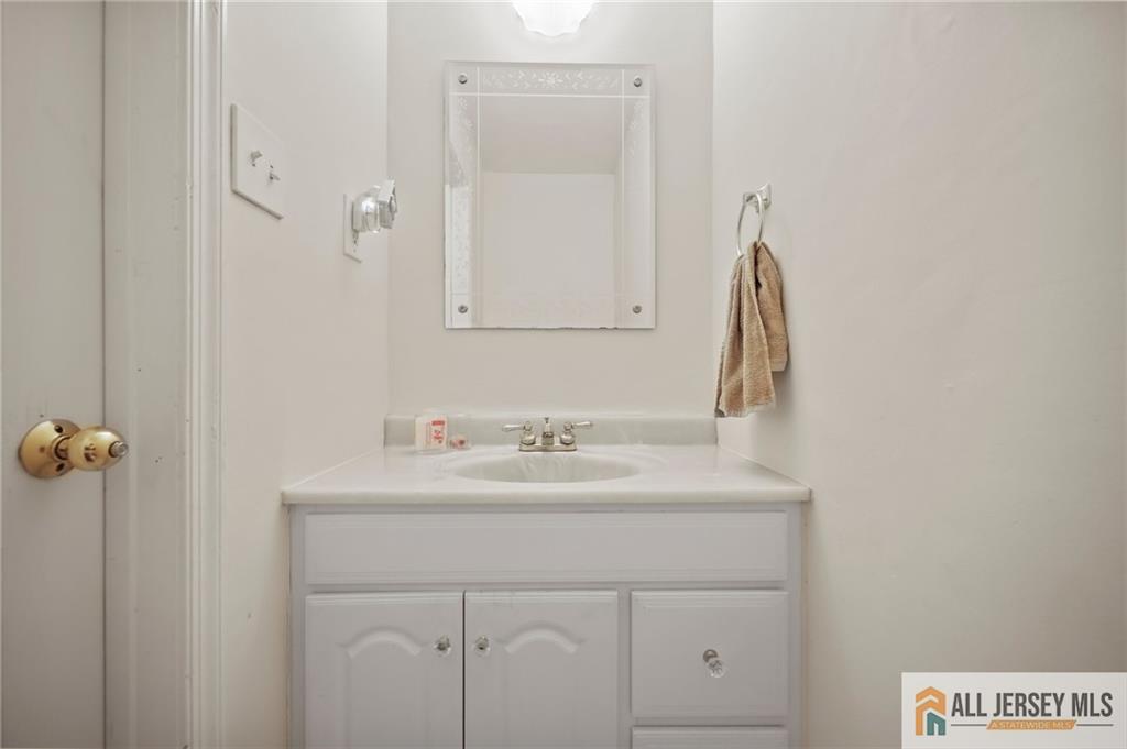 36 Hannah Drive, Middlesex, NJ, 08810 image 12