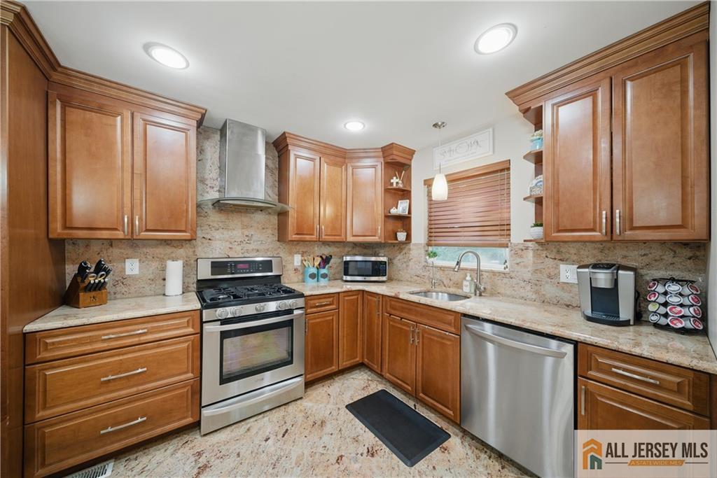 102 Murdock Street, Fords, NJ, 08863 image 6