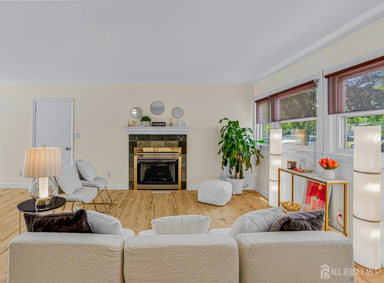 12 Joline Road Image 5