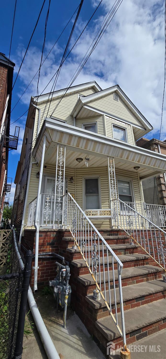 214 Madison Avenue, Perth Amboy, NJ, 08861