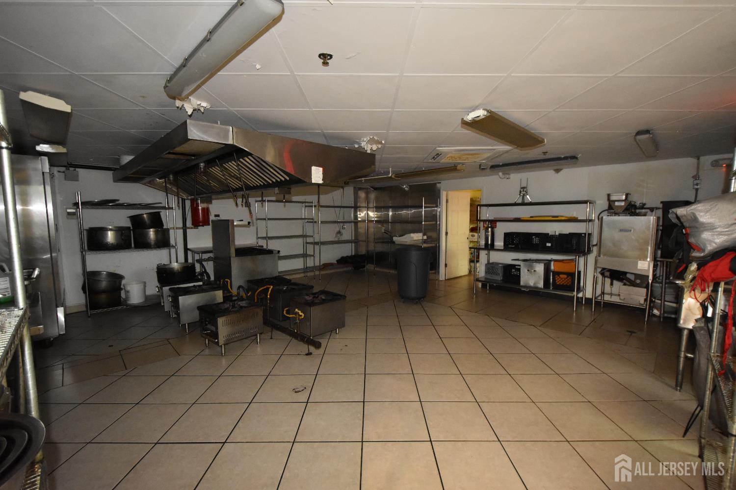 1710 Oak Tree Road, Edison, NJ, 08820 image 9