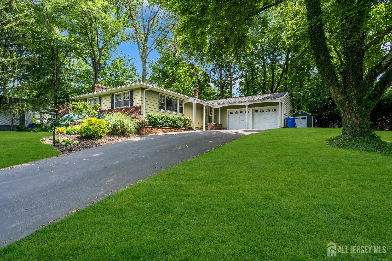 384 Gerry Road Image 2