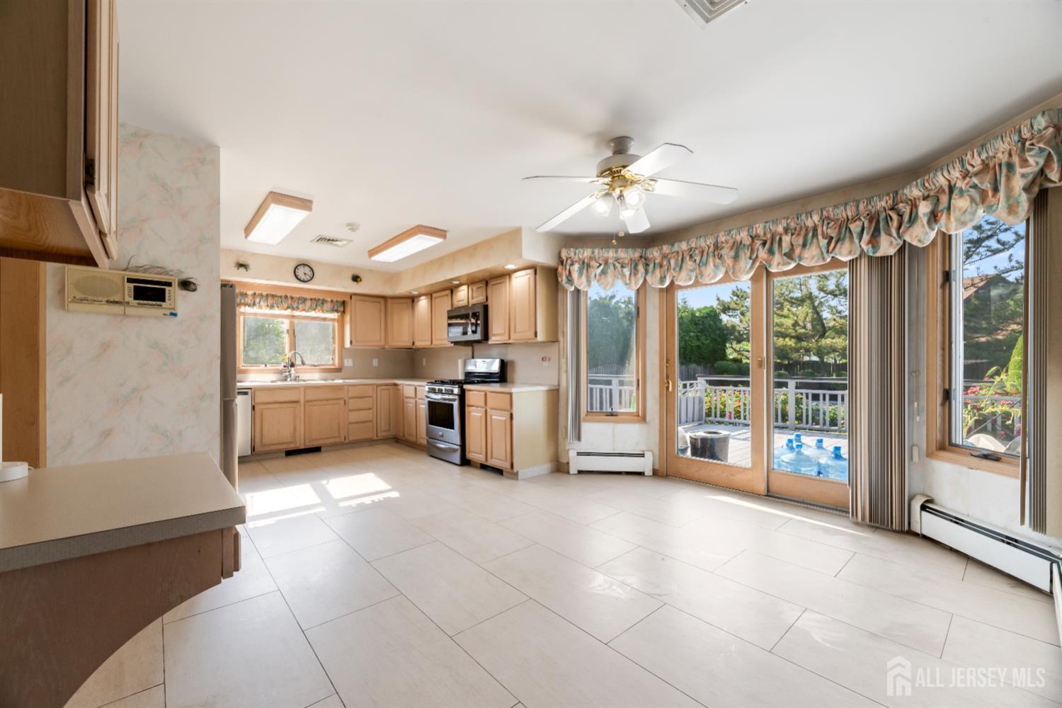 6 Allison Court, Edison, NJ, 08820 image 12