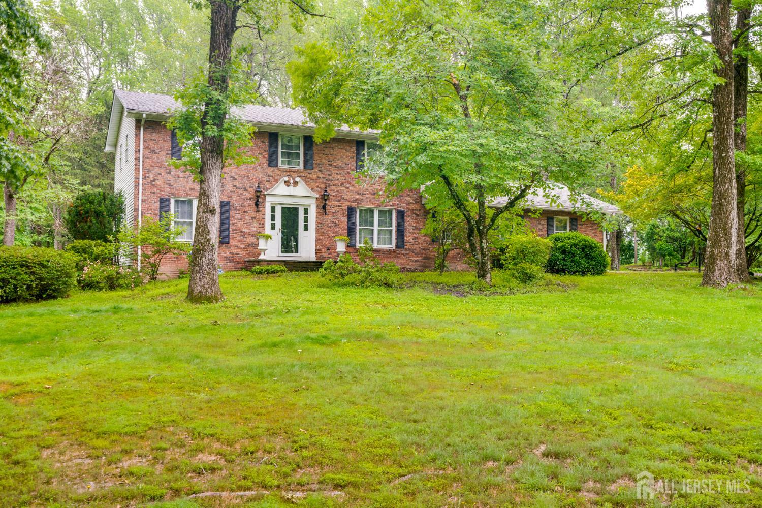 20 White Pine Road Image 1