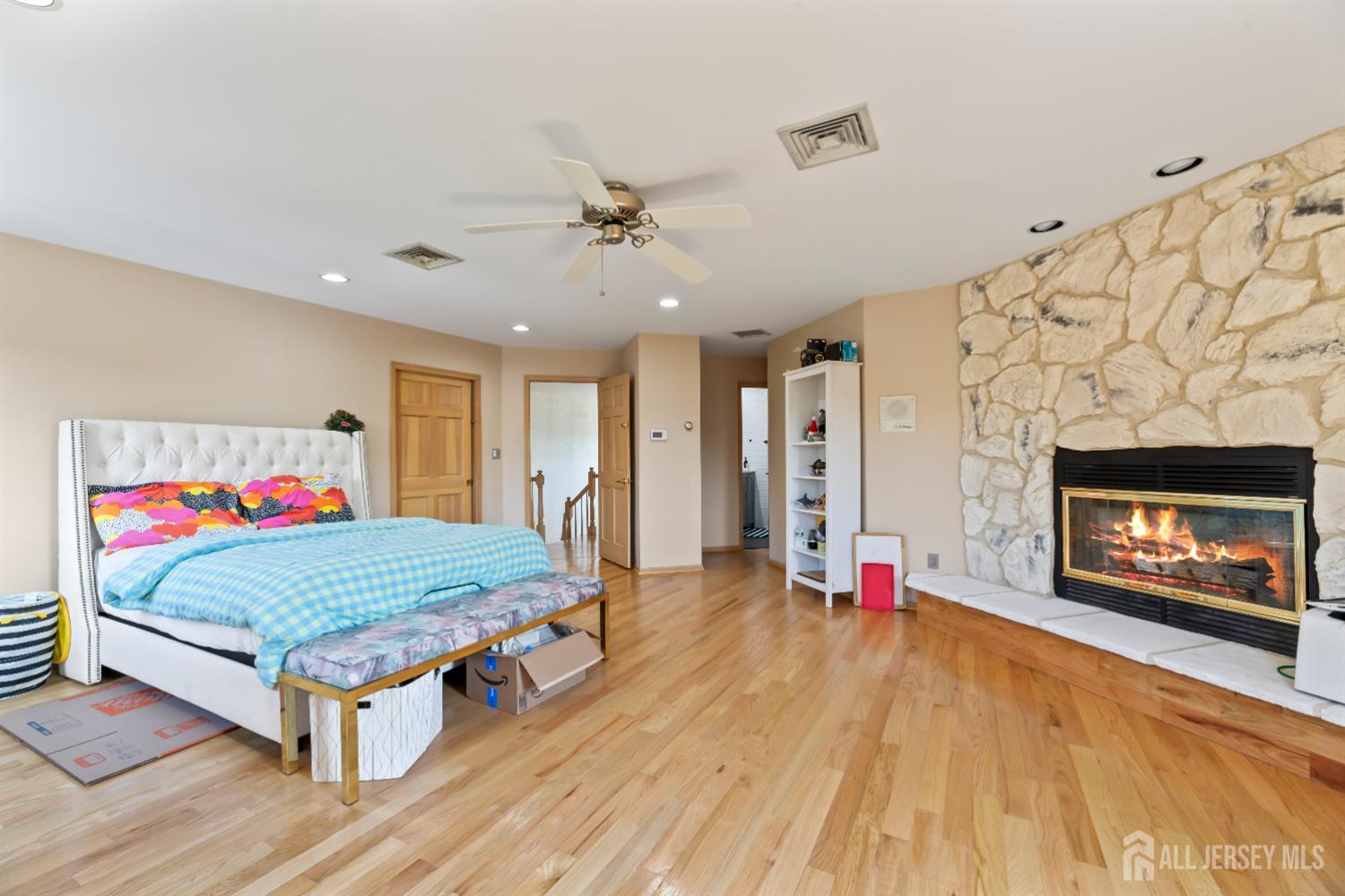6 Allison Court, Edison, NJ, 08820 image 19