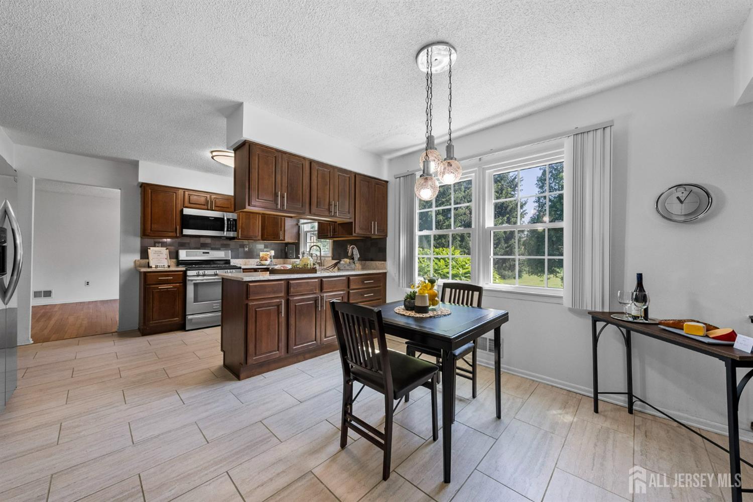 85 Hidden Lake Drive, North Brunswick, NJ, 08902 image 17