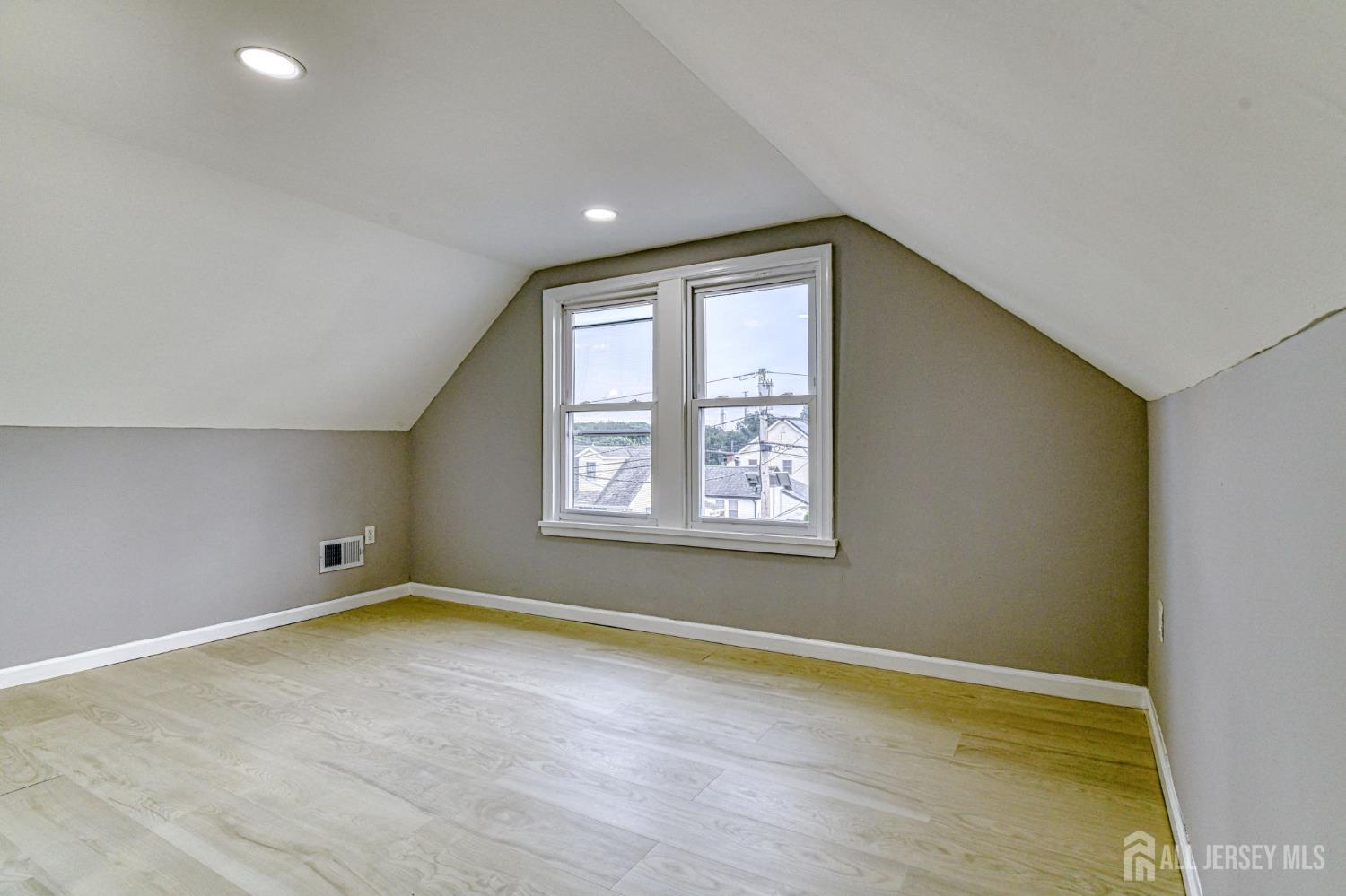 27 Elm Street, Edison, NJ, 08817 image 48