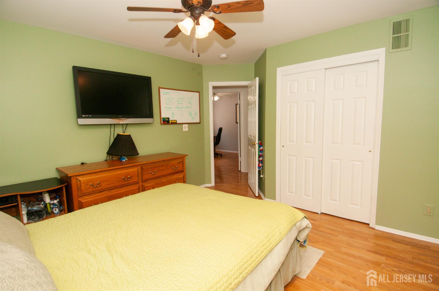 5 Dan Court, Old Bridge, NJ, 08857 image 21